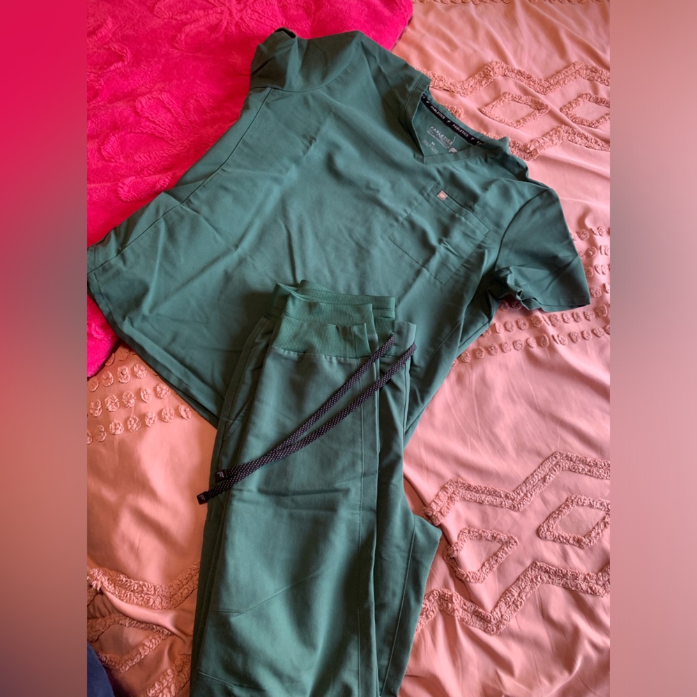 Fabletics Green Activewear Set